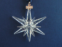 2005 Star / Snowflake Christmas Ornament