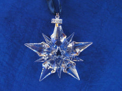 2001 Star / Snowflake Christmas Ornament